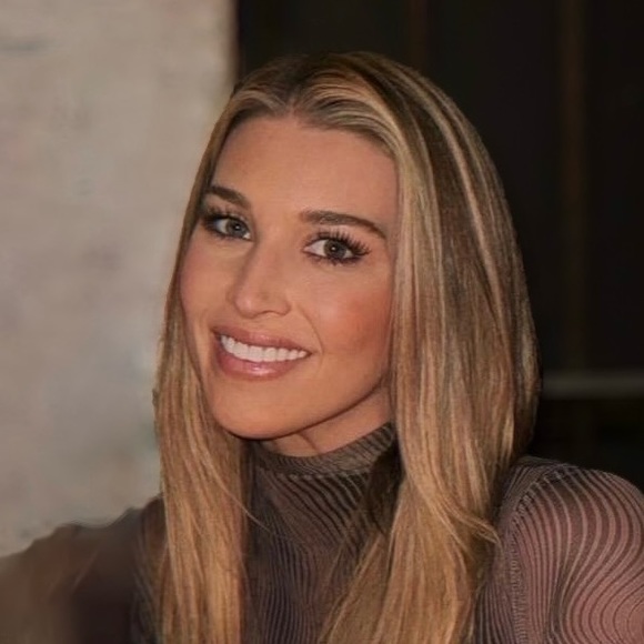 Meet your seller/buyer! ✨ - Picture 1 of 1